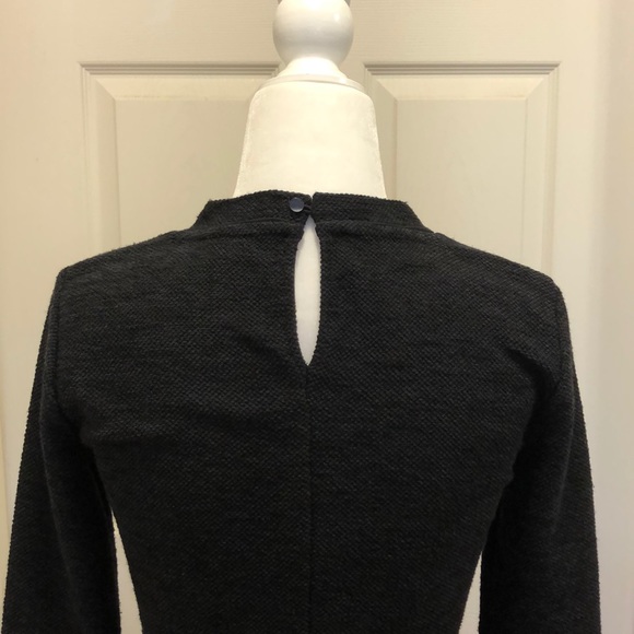 Ann Taylor mid weight long sleeved top - Picture 3 of 4